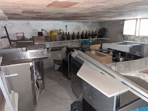 Ekipamendu desberdinak - Porrot n. 4/2018 - Tarantoko Auzitegia