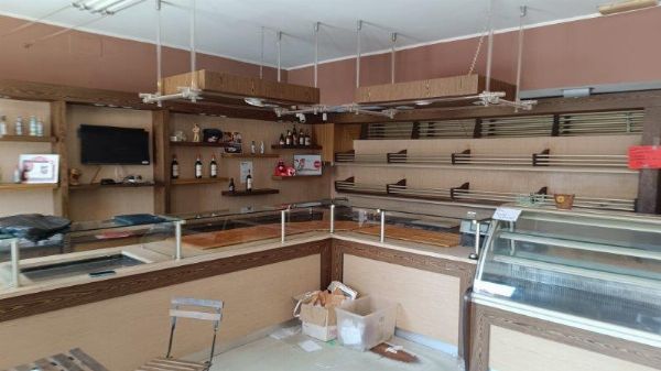 Restoran mobilyaları ve ekipmanları - Fırın - 99/2024 No'lu Yargı Tasfiyesi - Velletri Mahkemesi