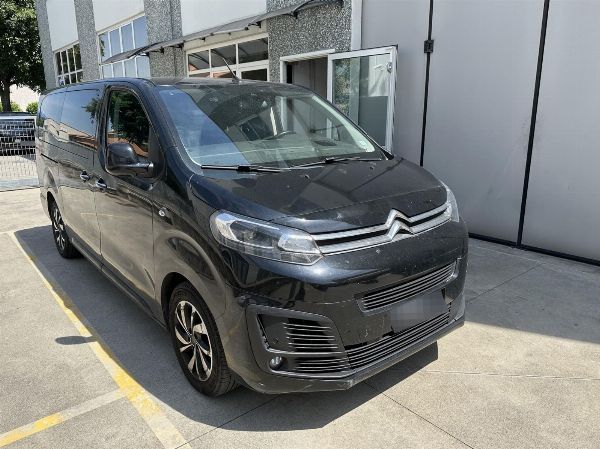 Autodoprava - Vozidla a kancelářský nábytek - Soudní likvidace 10/2025 - Krajský soud v Bolzanu