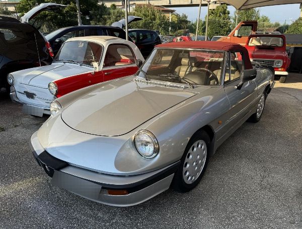 Coches vintage en subasta: Renault, FIAT, Alfa Romeo, Triumph - Venta Privada