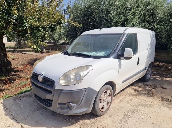 Lancia Delta, FIAT Doblò y Piaggio Liberty - Liquidación Controlada 3/2025 - Tribunal de Siracusa