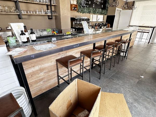 Innréttingar og búnaður fyrir bar/veitingastað - Dómstólaráðstöfun nr. 42/2024 - Dómstóllinn í Padova