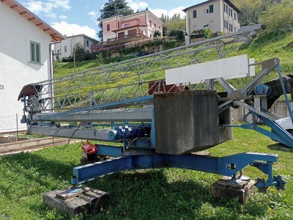 Minirýpadlo New Holland L150 - Samohybné jeřáby Benazzato 197 S - Soukromý prodej