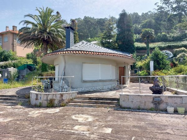 Шале с участком в Вальдовиño - Суд по коммерческим делам №1 в Ла-Корунье