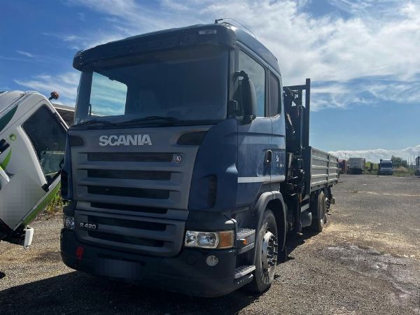 Scania R420 lastbil med kran och flak - Leasingtillgångar - Intrum Italy S.p.A