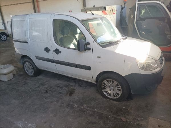 FIAT Dobl&ograve; - Mobilier și echipamente pentru birou - Faliment 21/2021 - Tribunalul din Agrigento - V&acirc;nzarea 5