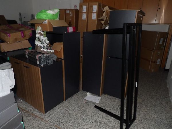 Klimatizacijske jedinice i uredski namještaj - Skladište komponenti za klimatizacijske sustave - Sudska likvidacija br. 28/2025 - Sud u Veneciji - Prodaja 2