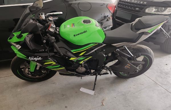 Kawasaki Ninja-motor - Gerechtelijk Beheer - Rechtbank van Potenza - Verkoop 3