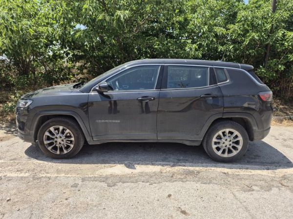 JEEP Compass - Camión FIAT - Liquidación Judicial n.º 42/2025 - Tribunal de Foggia - Venta 3