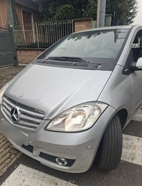 Mercedes A180 - Kontrollerad likvidation nr 65/2023 - Milanos domstol - F&ouml;rs&auml;ljning 3