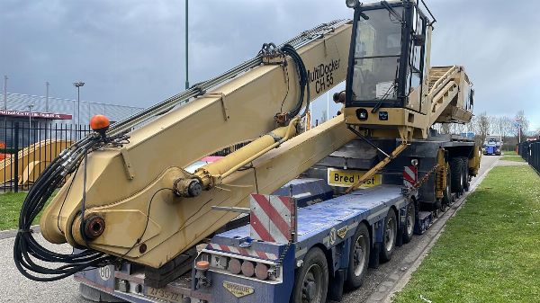 Flota strojev in vozil v Bureli - Gospodarsko sodišče št. 3 v A Coruñi