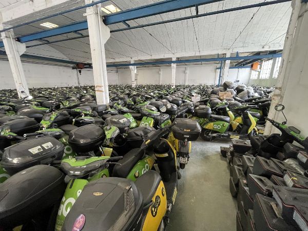 Scooter elétrichi e E-bikes - Lichidassion Judisiàla 1/2025 - Tribunal de Trento - Véndita 2