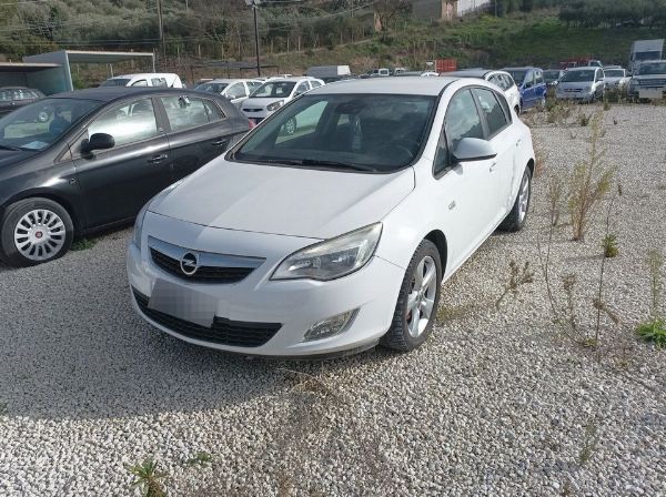 Cotxes - Volkswagen, Opel, Land Rover - FIAT, Ford, Renault i Mini - Procediment Penal núm. 2956/2024 R.G.N.R. - Venda 5