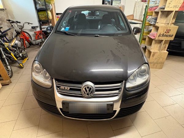 Volkswagen Golf R32 - Likwidacja Sądowa 328/2025 - Sąd w Turynie - Sprzedaż 3