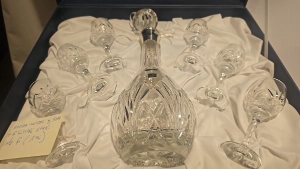 Collezione di pezzi in argento, cristallo e oggetti decorativi - Tribunale n. 1 di La Coru&ntilde;a