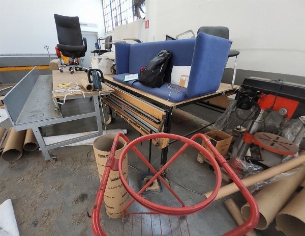 Furgò Peugeot Boxer - Saldatrice, mobili e attrezzature varie - Falliméntu n. 13/2022 - Tribunale de Rieti