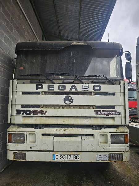 Vehículos industriales y comerciales: cabezas tractoras, furgonetas, turismos y semirremolques - Juzgado de lo Mercantil Nº3 de A Coruña