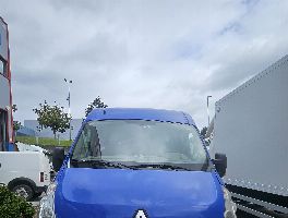 Veh&iacute;culos industriales y comerciales: cabezas tractoras, furgonetas, turismos y semirremolques