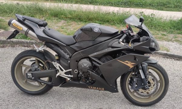 Yamaha R1 motor - Faillissement nr. 68/2018 - Rechtbank van Perugia - Verkoop 2