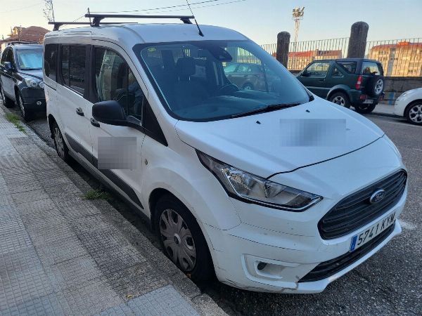 Three Vans, tools, IT equipment and various furniture in Pontevedra - Commercial Court No. 3 of Vigo