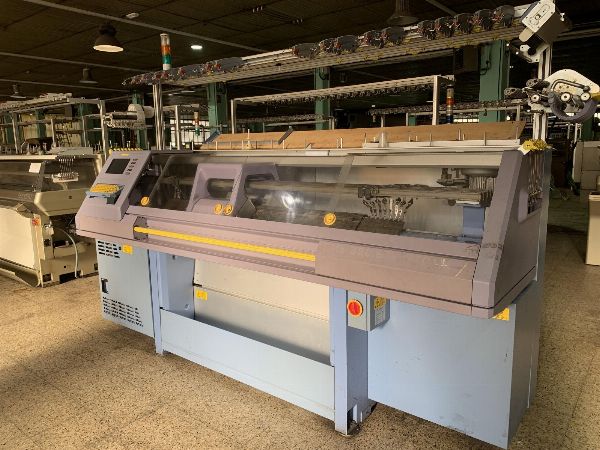 Industrielle tekstilmaskiner: strikkemaskiner, vask og konfeksjon – privat salg – 1