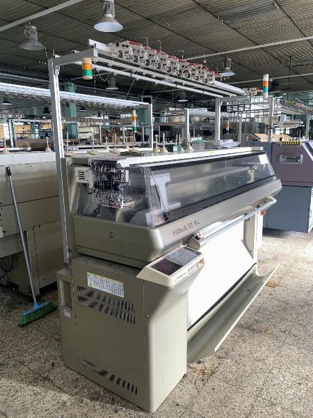 Industrielle tekstilmaskiner: strikkemaskiner, vask og konfeksjon – privat salg – 1