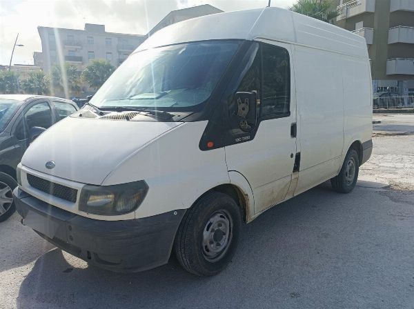 M&aacute;quinas expendedoras y coches - FIAT y Ford - Liquidaci&oacute;n Judicial 30/2024 - Tribunal de Trapani