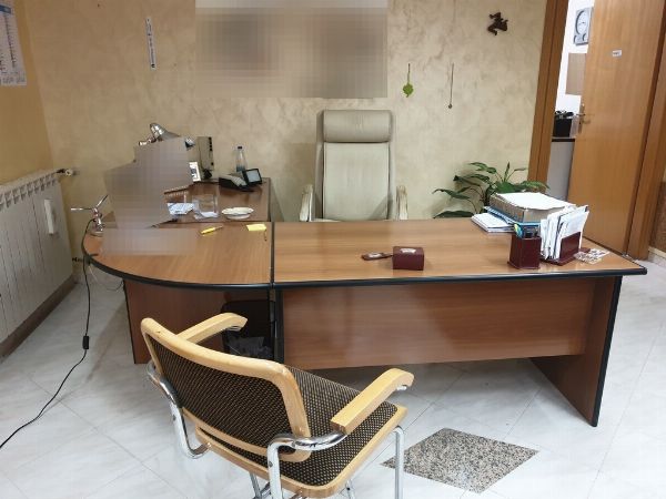 Meble biurowe, narzędzia i sprzęt budowlany &ndash; upadłość 15/2019 &ndash; Sąd w Caltanissetta