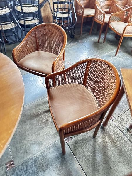 Møbler og utstyr til serveringsbransjen - Kontrollert likvidasjon 93/2025 - Tingretten i Vicenza