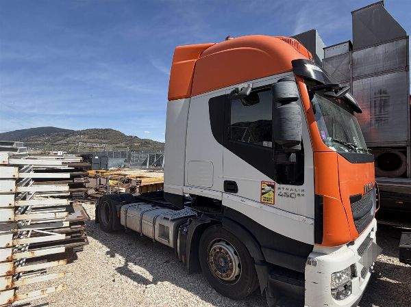 Tractores de carretera IVECO - Liquidación Judicial 10/2025 - Tribunal de Bolzano