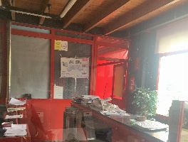 Dos fincas r&uacute;sticas y un local comercial en Pontevedra 