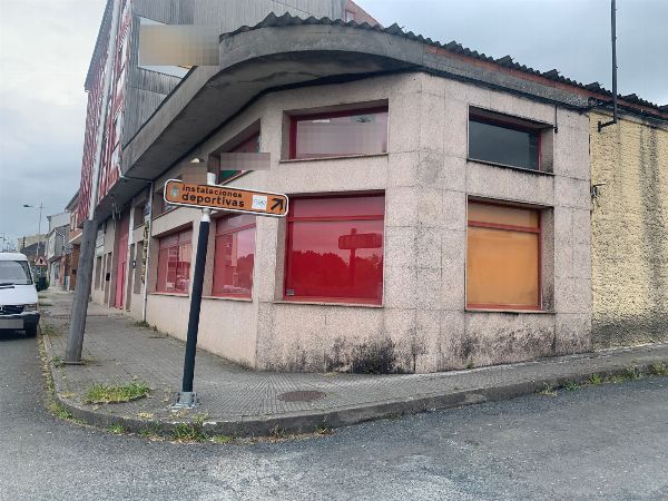 Dos fincas rusticas y un local comercial en Pontevedra - Juzgado De Lo Mercantil N&uacute;mero 1 de Pontevedra