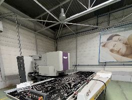 Maquinaria industrial, veh&iacute;culos, existencias y mobiliario en Guadalajara
