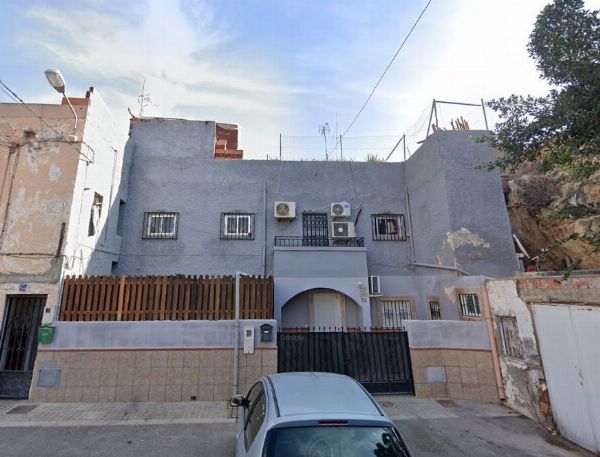 Cuota del 50% de una vivienda en Almería - Juzgado de lo Mercantil Nº2 de Almería