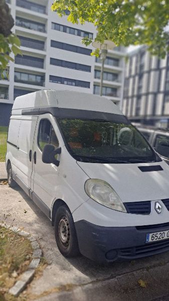 Veicolo Renault Trafic situato a Pontevedra - Tribunale Commerciale n.1 di Pontevedra