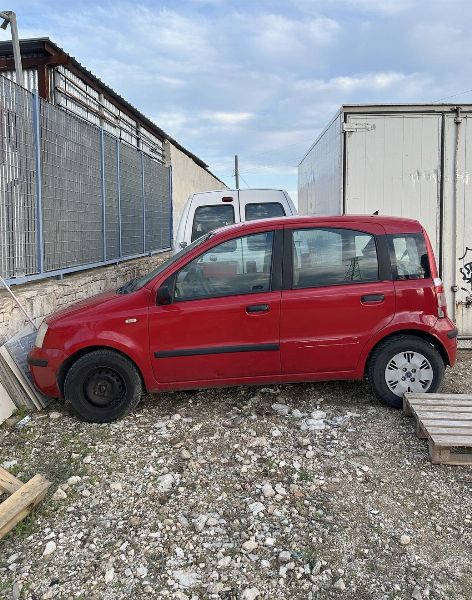 Konteyner, şantiye ekipmanları, - FIAT Scudo ve Panda - Yargısal Tasfiye No: 131/2025 - Bari Mahkemesi