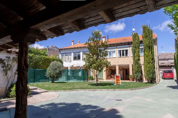 Vivienda ubicada en Zazuar, Burgos - Juzgado de lo Mercantil nº 19 de Madrid