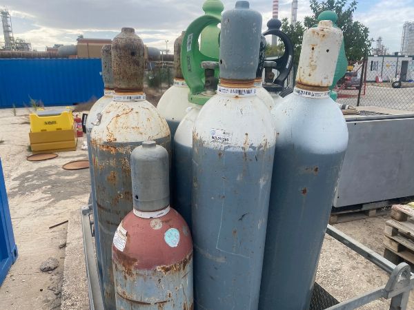 Los von Gasflaschen – Gerichtliche Liquidation Nr. 37/2023 – Gericht von Syrakus