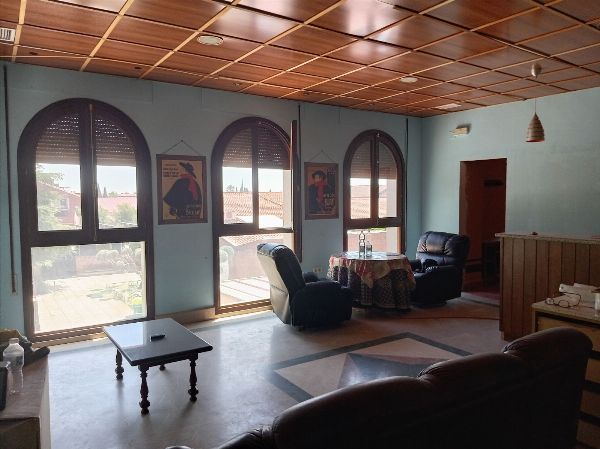 Dos propiedades&nbsp;en un mismo edificio en Hinojosa del Duque (C&oacute;rdoba)- Venta privada- 1