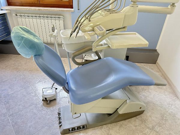 Studio dentistico - Attrezzature e arredi - Liquidazione Giudiziale 85/2025 - Tribunale de Vicenza