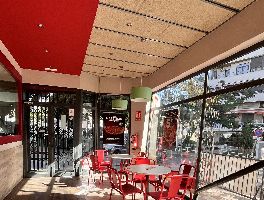 Equipamiento de hosteler&iacute;a, 9 ciclomotores, mobiliarios y equipos inform&aacute;ticos en Torremolinos