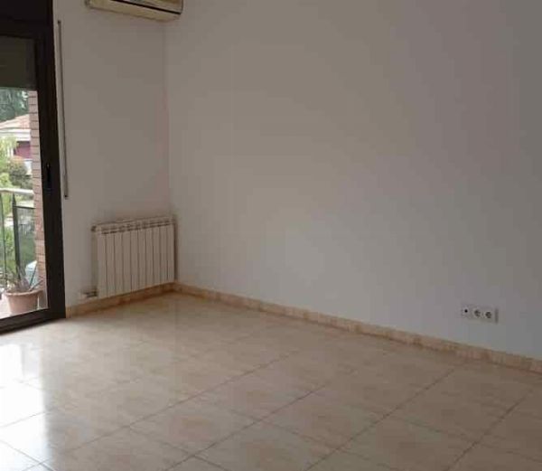 Vivienda con plaza de garaje en Les Franqueses del Vallès, Barcelona - Juzgado de lo Mercantil Nº11 de Barcelona