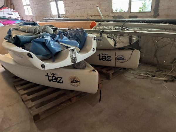 Mobiliario y equipamiento de complejo socio-deportivo y de restauraci&oacute;n - Juzgado de lo Mercantil N&ordm;7 de Barcelona