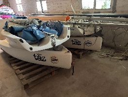Mobiliario y equipamiento de complejo socio-deportivo y de restauraci&oacute;n