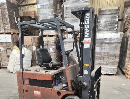 Conjunto de maquinaria, equipos de manutenci&oacute;n, cami&oacute;n y existencias, en Almer&iacute;a 