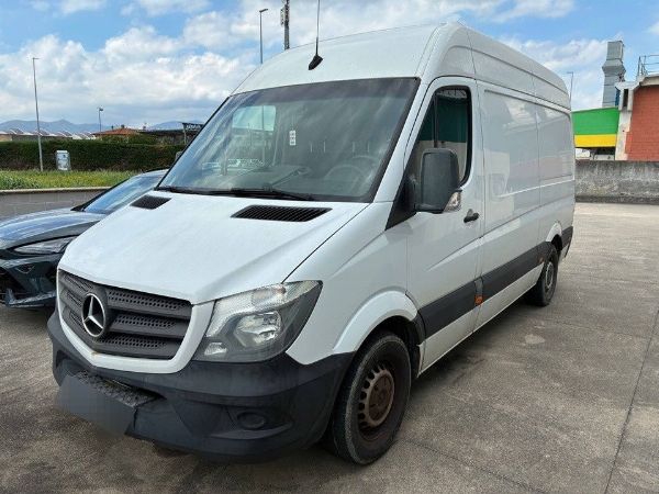 Stroji in oprema za tisk, - kombi Mercedes - Sodna likvidacija št. 19/2026 - Sodišče v Pisi