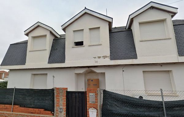 Single-family home in Móstoles and urban plot in Alpedrete (Madrid) - Commercial Court No. 11 of Madrid
