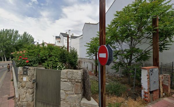 Single-family home in Móstoles and urban plot in Alpedrete (Madrid) - Commercial Court No. 11 of Madrid