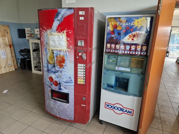 Distributeurs automatiques - Mobilier et équipements de bureau - Liquidation judiciaire 23/2025 - Tribunal de Syracuse