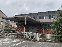 Complejo industrial compuesto por 2 naves y 5 terrenos en Vilanova de Lourenzá, Lugo